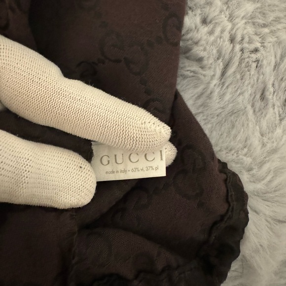 ❌SOLD❌
🖤Gucci Silk Dust Bag🖤 - Picture 3 of 3